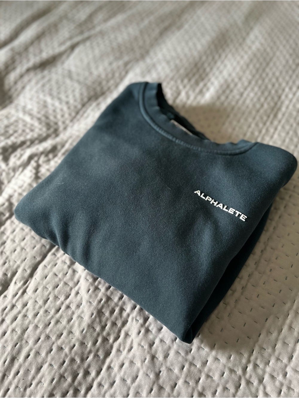 Alphalete Classic Crew Sweatshirt in Deep Teal Blue